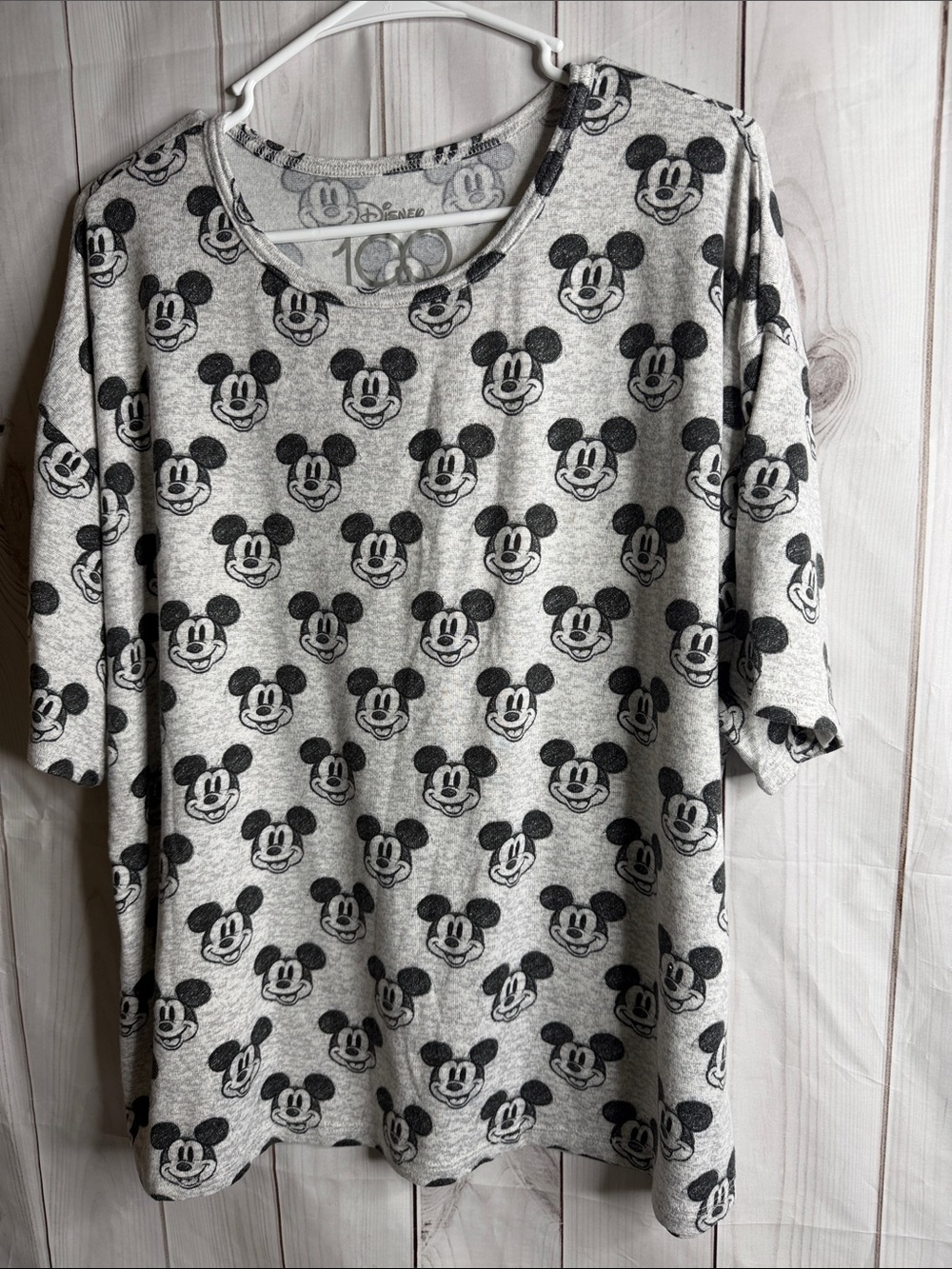 Disney Mickey Mouse Short Pajama Set xl (16-18) - Picture 2 of 5